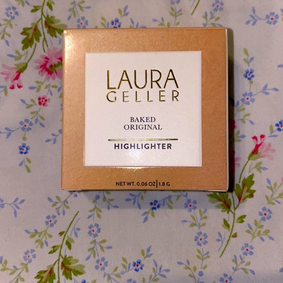 Laura Geller Other - NWT! Laura Geller Baked OG Highlighter, in French Vanilla. Full Size, 0.06oz.